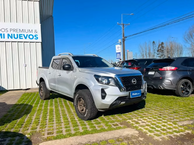 Nissan Navara D CAB MT 4X4 2.3 2023 - Imagen 3