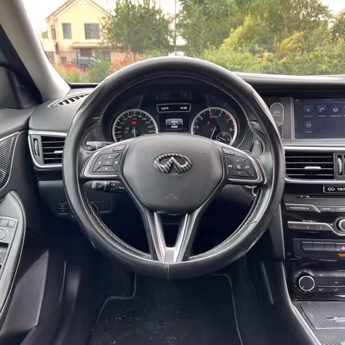 Infiniti QX30 1.6 Turbo / Automatico / Excelente estado