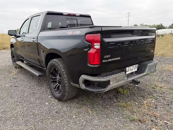 Vendo Chevrolet Silverado LTZ