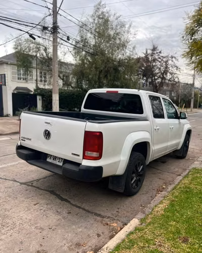VOLKSWAGEN AMAROK COMFORTLINE 4X4 AT - 2021 | 19 - Imagen 14