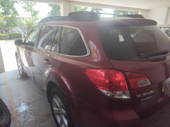 vendo subaru Outback