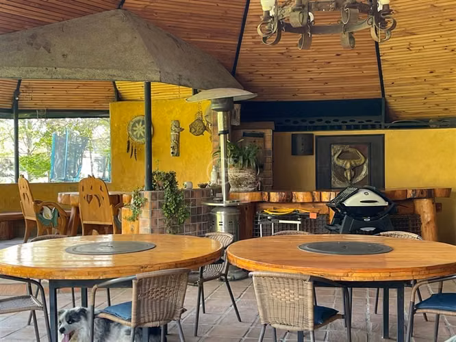 Casa en venta de 5 dorm. en Olmué
