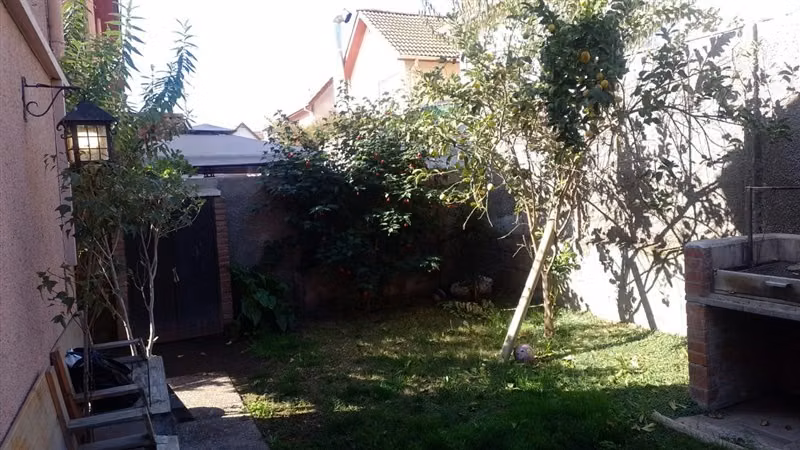 Casa en venta de 4 dorm. en Talagante