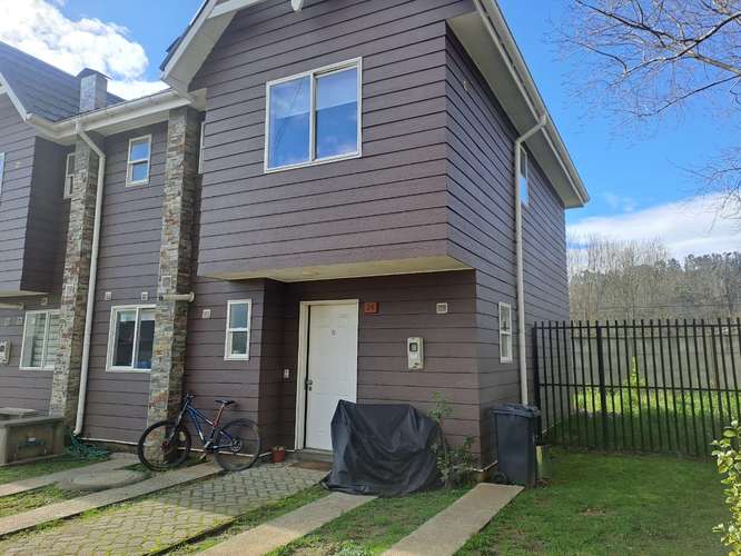 Vendo Gran Casa Town House en Silos de Collico