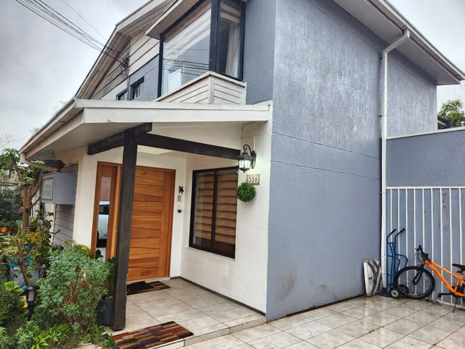 ¡Oportunidad! Hermosa casa en calle Las Violetas 1652, Huertos Familiares, San Pedro de la Paz,.