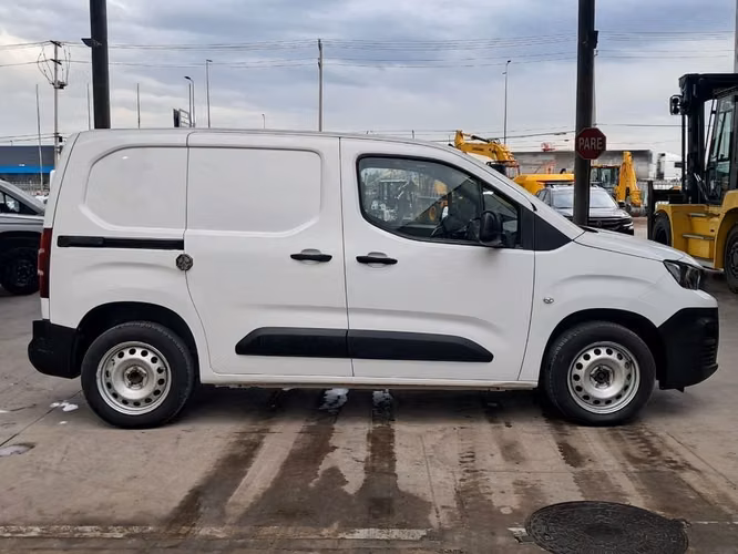 PEUGEOT PARTNER 2021