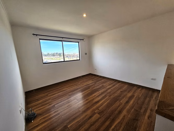 CASA EN PARQUE SAN VALENTIN