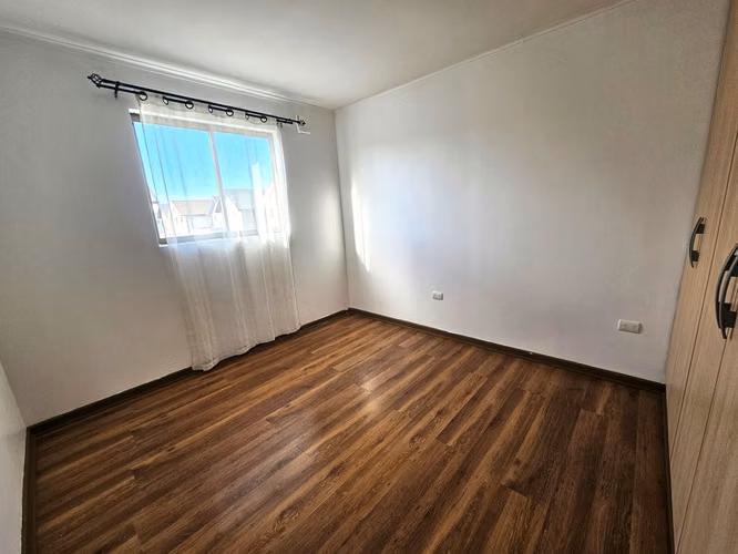 CASA EN PARQUE SAN VALENTIN