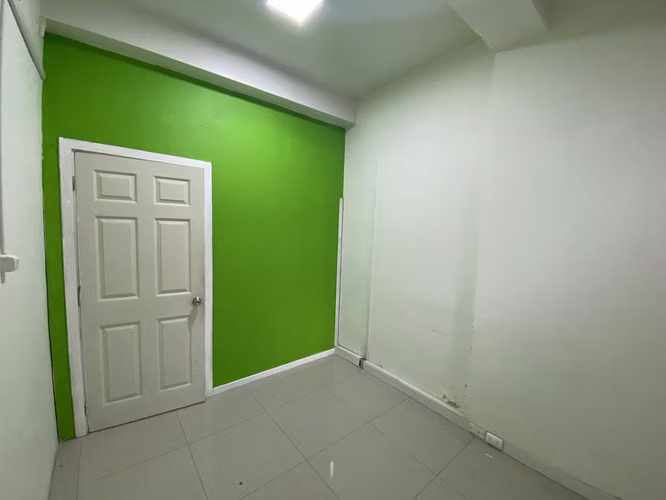 LOCAL COMERCIAL MONTT