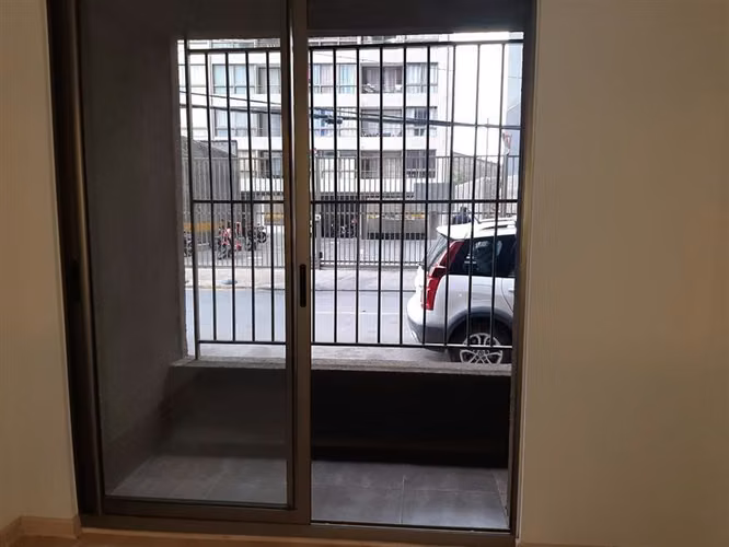 METRO ECUADOR, depto 2 dorm, 1 baño, primer piso,SIN AVAL
