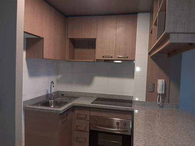METRO ECUADOR, depto 2 dorm, 1 baño, primer piso,SIN AVAL