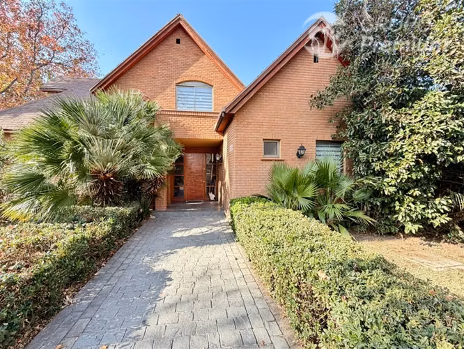 Casa en venta de 5D 5B piscina brisas Norte Chicureo