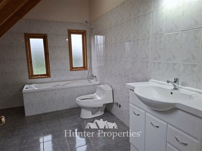 VENTA CASA NUEVA 4D/3B/ SALA DE ESTAR / VILCÚN