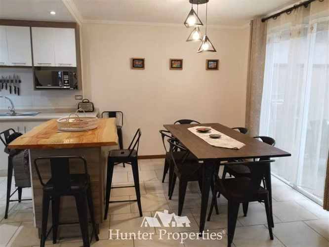 Casa en venta de 4 dorm. en Pucón