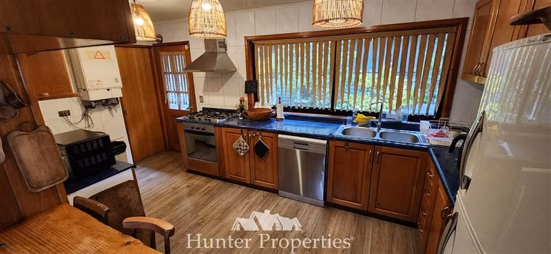 Casa en venta en Pucón Centro, frente al Lago
