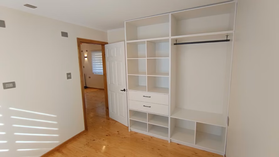 Arriendo Año Corrido · Cabaña Nueva 2D/1B en 4 Há de Bosque con Acceso Privado al Lago Llanquihue