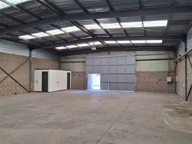 ARRIENDO BODEGA 600M2 CENTRO LOGÍSTICO EL BOSQUE/RUTA 5