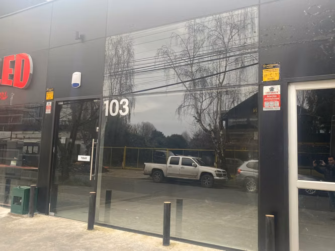 LOCAL COMERCIAL AVENIDA ALEMANIA RECREO