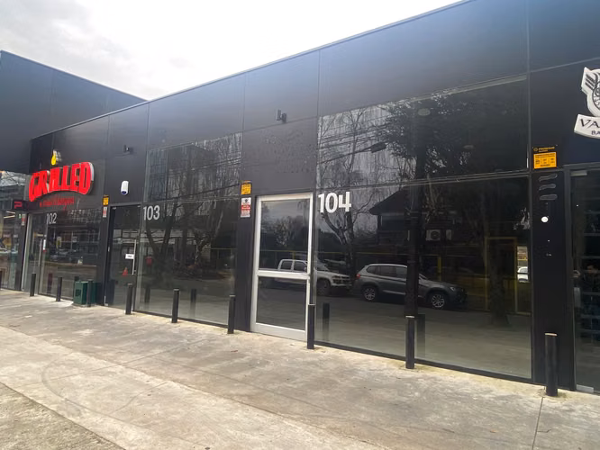 LOCAL COMERCIAL AVENIDA ALEMANIA RECREO