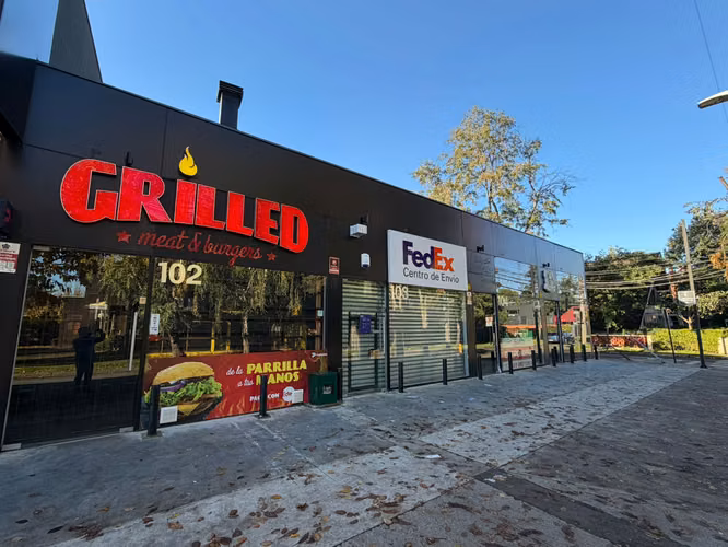 LOCAL COMERCIAL AVENIDA ALEMANIA RECREO