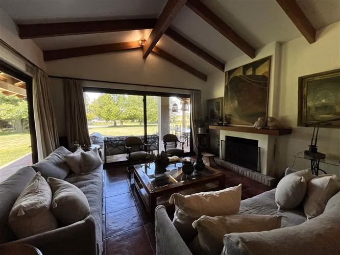 Vendemos Excelente Casa en Loteo La Reina