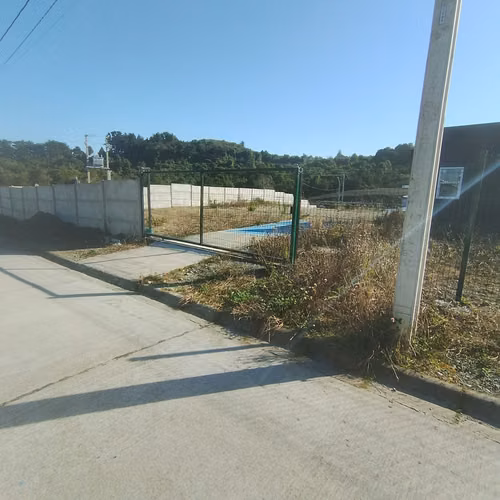 Local comercial con amplio terreno/venta o Arriendo