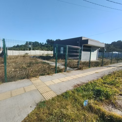 Local comercial con amplio terreno/venta o Arriendo