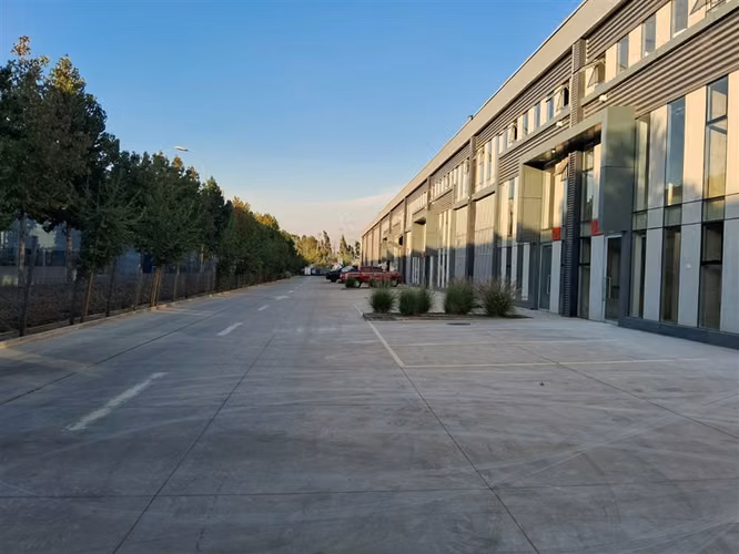 ARRIENDO BODEGA 280M2 LAMPA-RADIAL NOR ORIENTE-RUTA 5