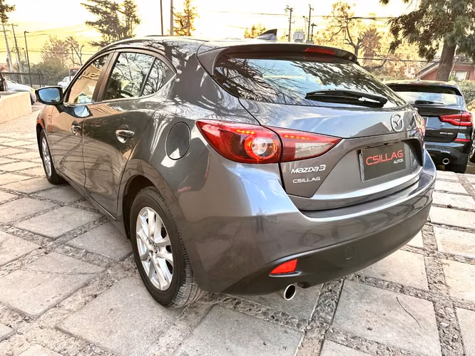 MAZDA 3 2.0 SPORT AUTOMATICO 2016