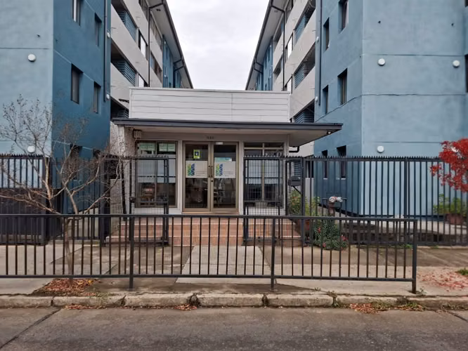Departamento en Primer piso, Condominio San Martín