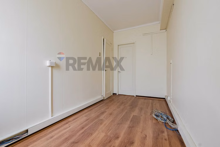 Oficina de 205 m² en arriendo a pasos de la moneda