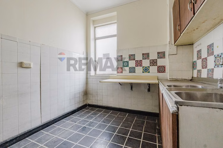 Oficina de 205 m² en arriendo a pasos de la moneda