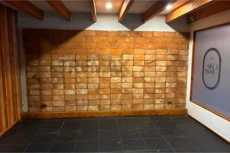 Local comercial en arriendo - calle brasil pucón