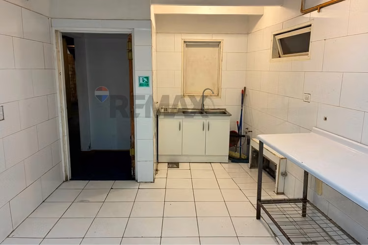 Local comercial en arriendo - calle brasil pucón