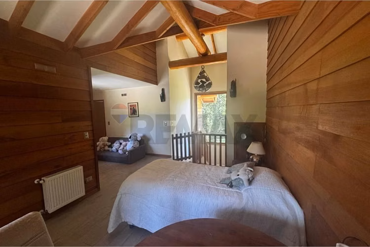 Venta casa con cabaña en huife pucón