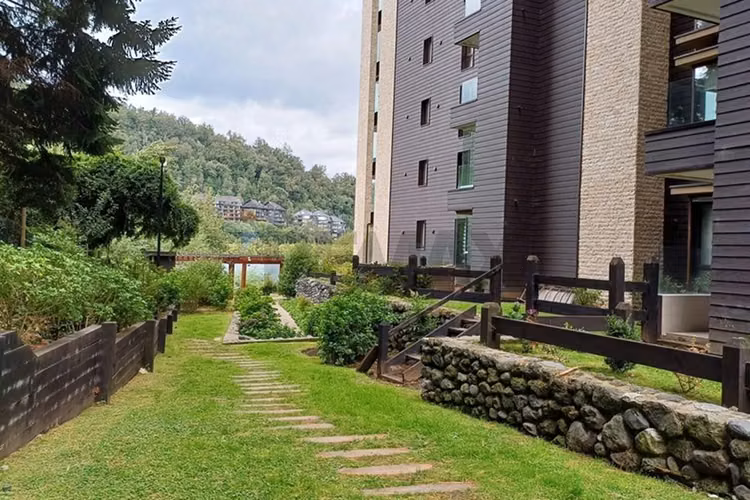 Arriendo año corrido en pucón - pinares.