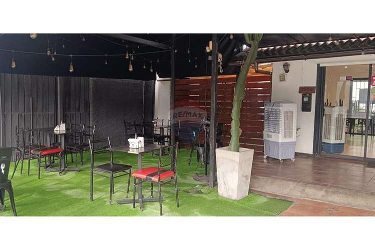 ¡casa comercial en la reina! - Imagen 4