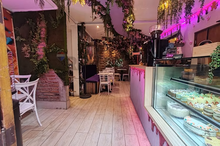Derecho de llaves - cafetería en barrio lastarria