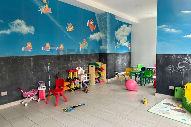 Impecable departamento en condominio - la reina