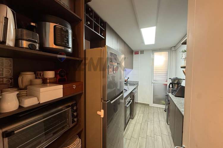 Impecable departamento en condominio - la reina