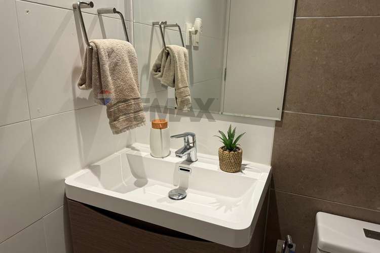 Impecable departamento en condominio - la reina
