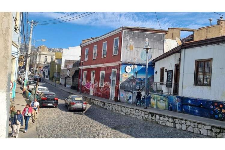 Inversionistas en cerro concepción - Imagen 2