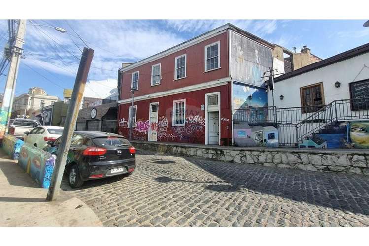 Inversionistas en cerro concepción - Imagen 34