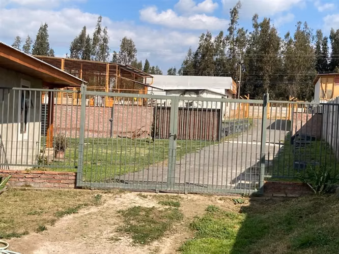 EN VENTA PARCELA 7000 M2-CASA 245M2-GALPON 175M2-MELIPILLA