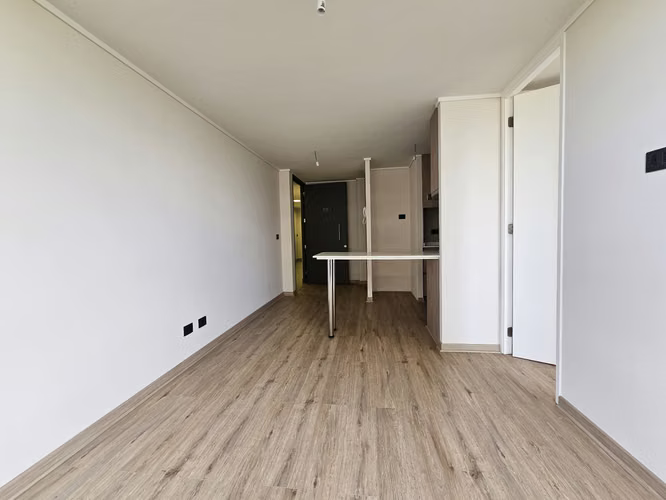 ARRIENDO ÑUÑOA CON BALCON A PASOS DE LOCOMOCIÓN