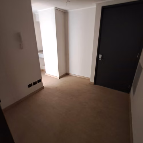 ARRIENDO OFICINA PADRE MARIANO DOS PRIVADOS