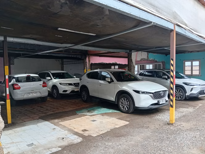 VENTA CON PATENTE COMERCIAL A POCAS CUADRAS DE LA PLAZA
