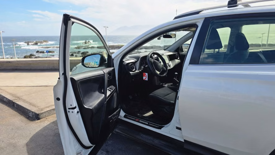 2013 Toyota RAV4 2.5 4X2 LUJO MT 5P.