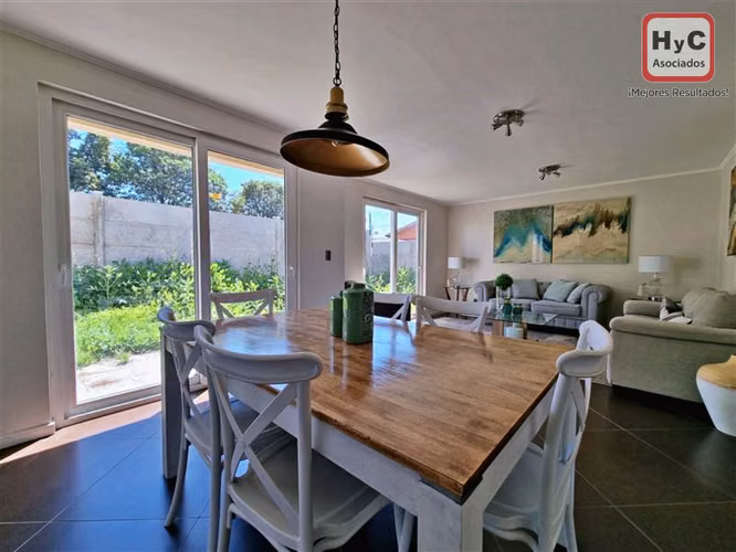 Casa en arriendo 3D | 3 B | Sala de Estar | Condominio | Estación Linderos