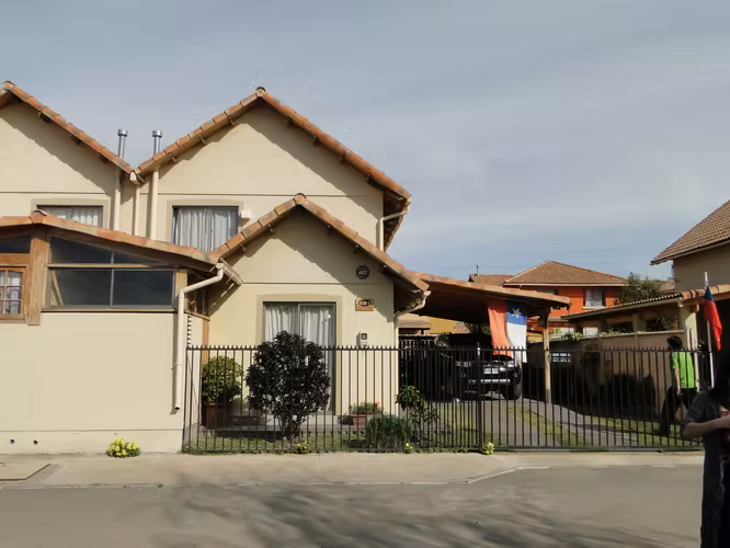 Se arrienda Casa en Barrio Plazas del Valle, Machalí